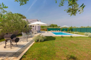Villa VIOLA - in an olive grove with sea view